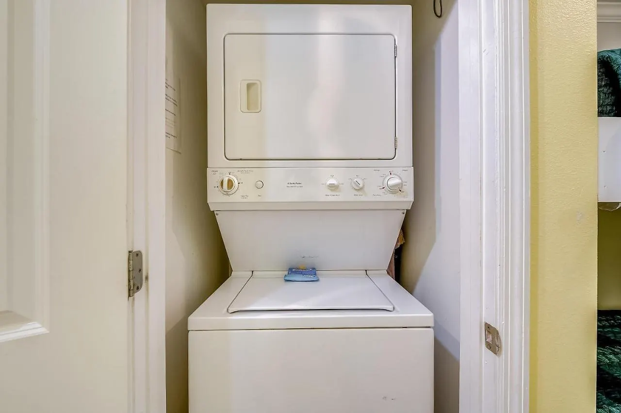 Holiday home Emerald Beach #1227 By Book That Condo Panama City Beach