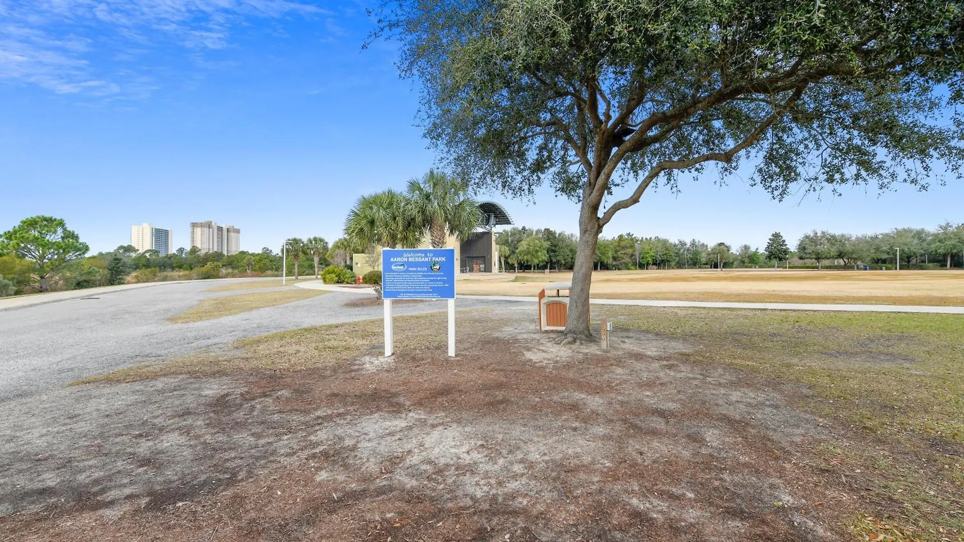 Holiday home Emerald Beach #1227 By Book That Condo Panama City Beach United States